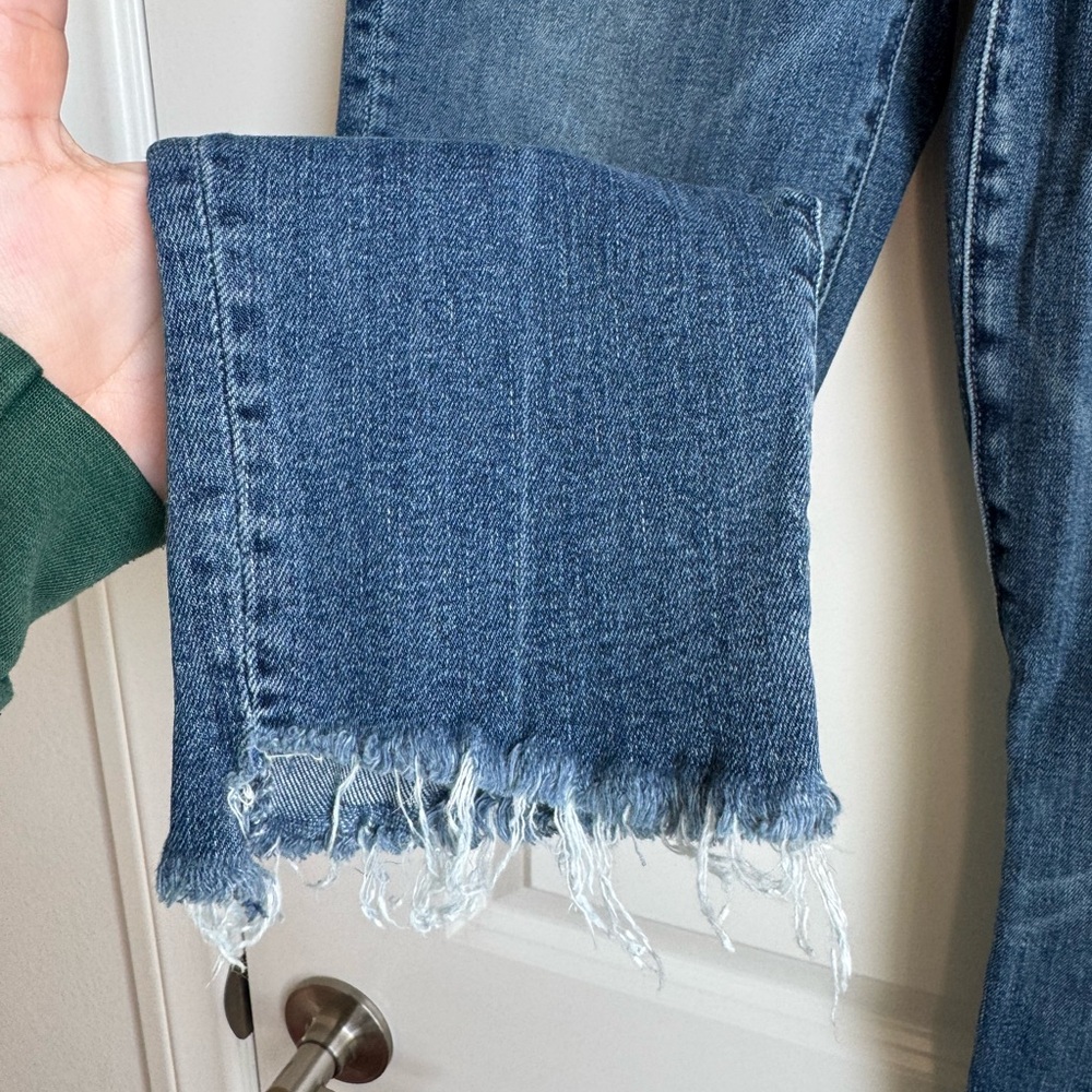 MOTHER The Stunner Zip Ankle Step Fray Jeans Size 26 - Picture 2 of 13
